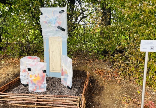 22-09-10 18-00-57 1978